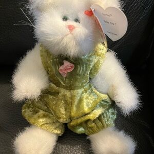 1993 Vintage TY Katrina Attic Treasures White Cat Plush 8" Jointed NEW